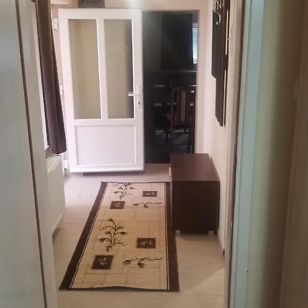 Prenociste Lux فندق مبيت وإفطار 3*