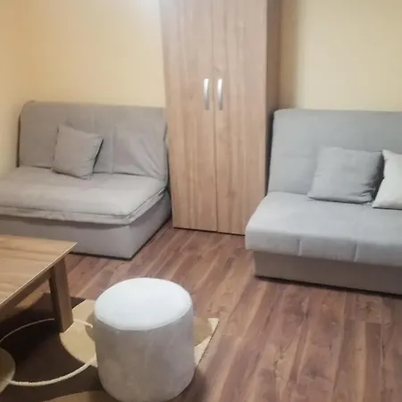 Prenociste Lux فندق مبيت وإفطار 3*